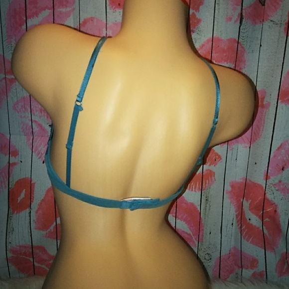 Victoria's Secret Body by Victoria bralette - Picture 2 of 3